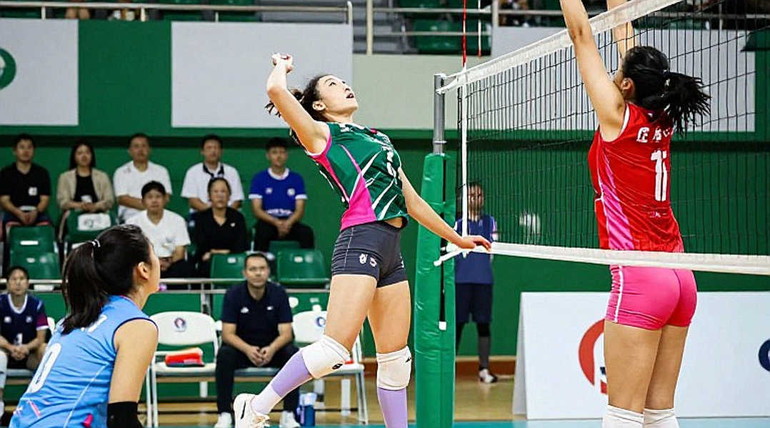 Nebraska 19-0 giữ ngôi số 1 top 16 NCAA: thứ hạng đang được xếp theo lịch thi đấu, không theo thành tích