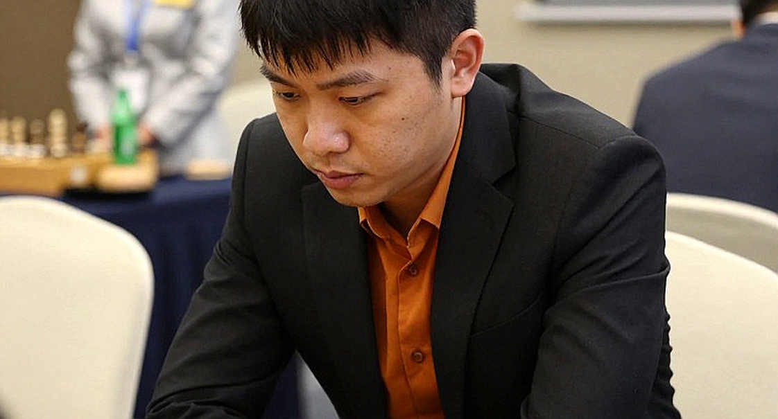 5.e5: Sự an ủi kỳ lạ của lòng mê tín trên bàn cờ 64 ô