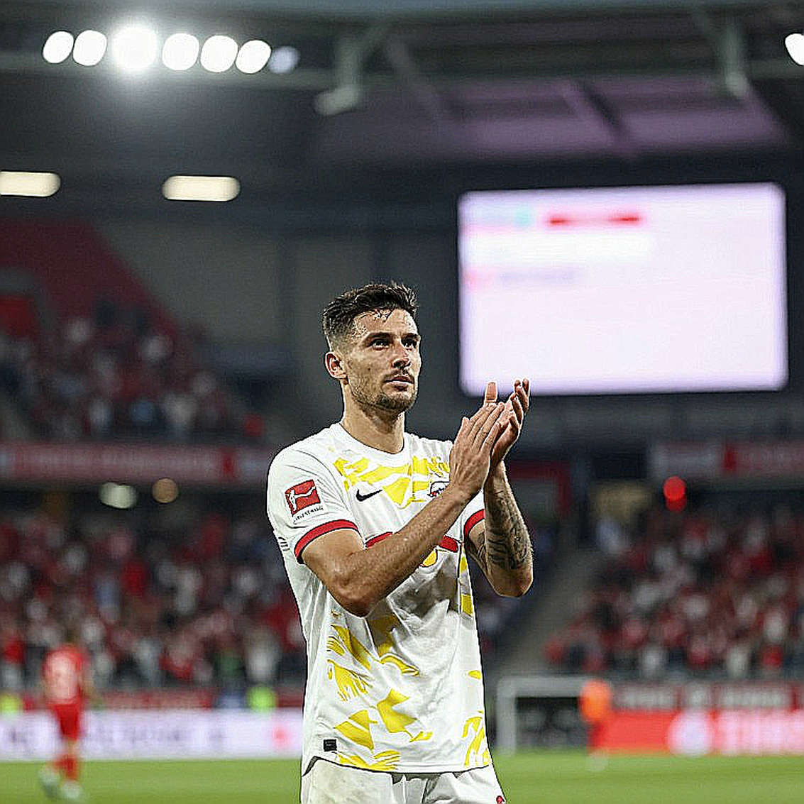 Japan 2-1 Venezuela: A “Dramatic” Win and a 5-6 Ratings Sheet That Exposes the Striker Problem Japan 2-1 Venezuela: A “Dramatic” Win and a 5-6 Ratings Sheet That Exposes the Striker Problem