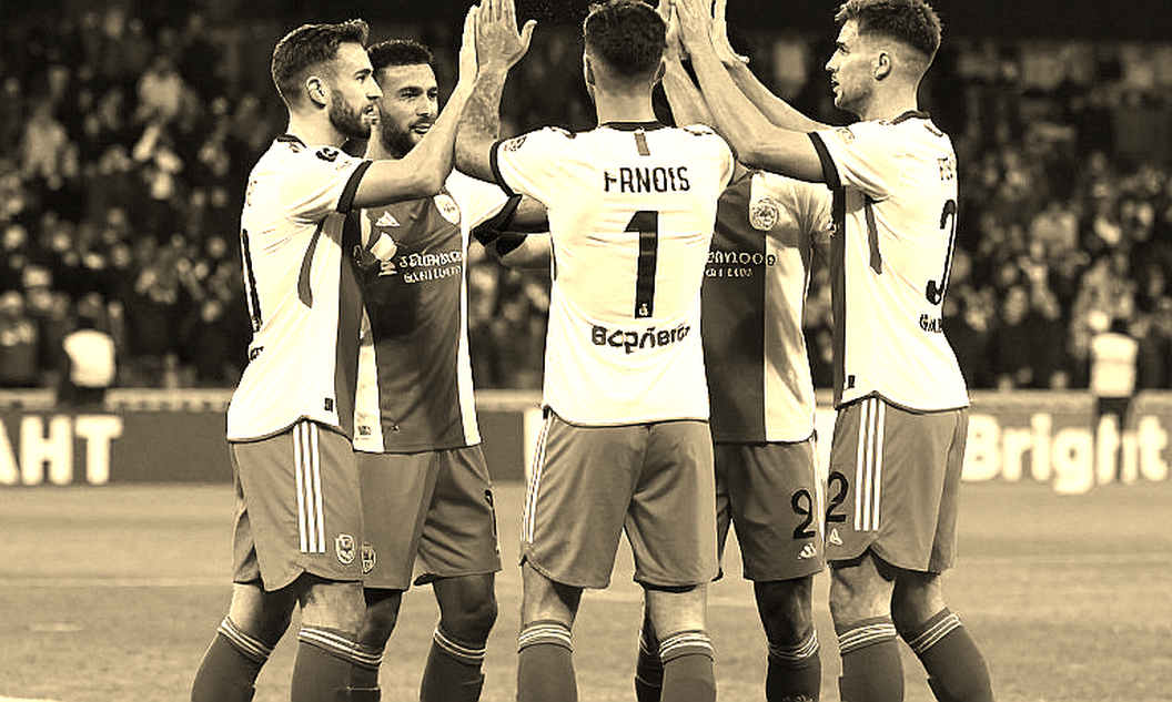 CAHN gặp Kashima Antlers: khoảng cách 3,4 lần và bài toán thể lực không thể giấu