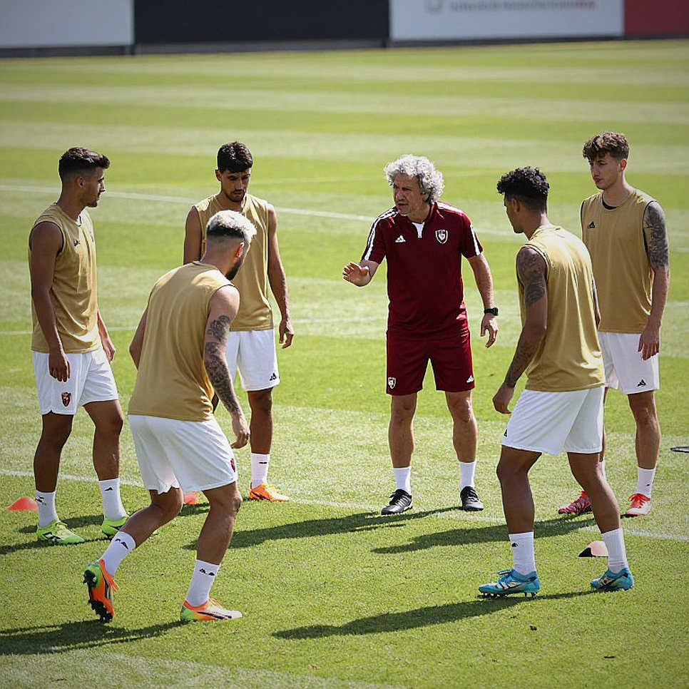 Malaysia's Inconsistency: Tan Cheng Hoe Calls Indonesia the Most Dangerous Variable in Group A