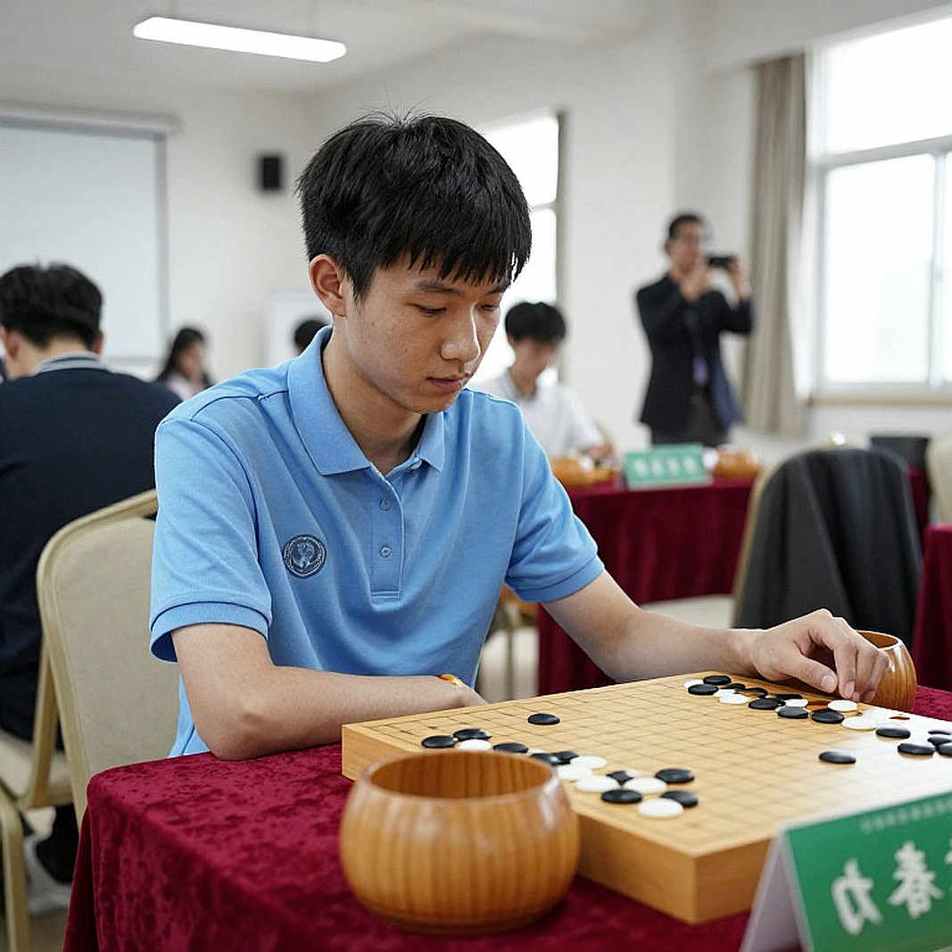 Carlsen's Empty Chair and the September 26 Ballot in Samarkand Carlsen's Empty Chair and the September 26 Ballot in Samarkand