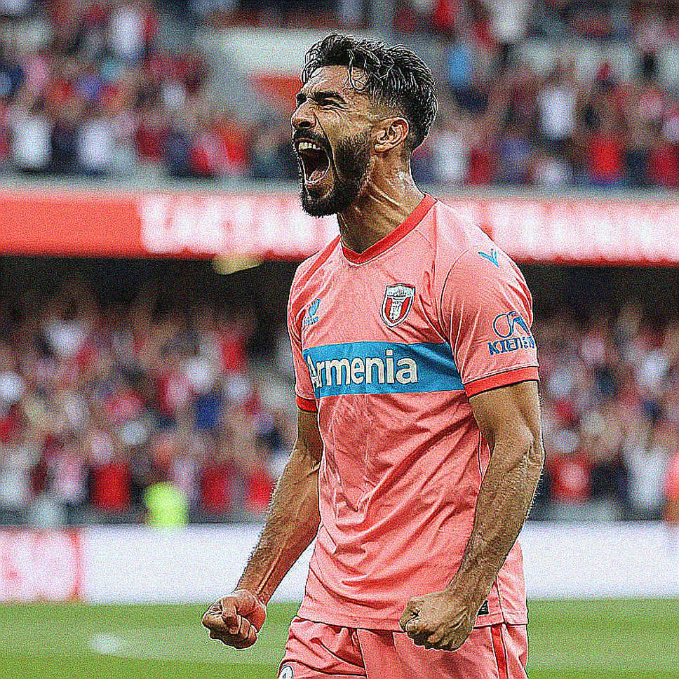 Luis García Palomera, Toluca and the Fight to Re-auction the Word 'Grande' in Liga MX Luis García Palomera, Toluca and the Fight to Re-auction the Word 'Grande' in Liga MX