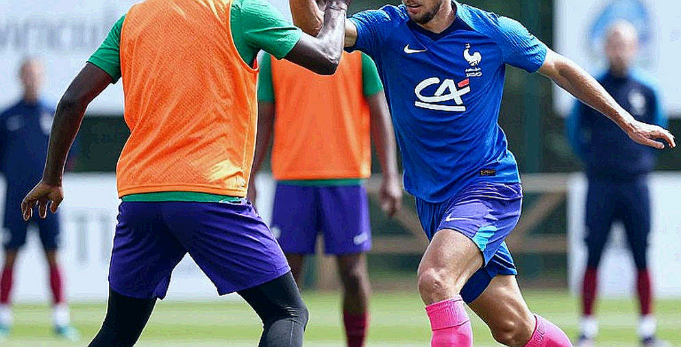 Osimhen trở lại Galatasaray: Kế hoạch của Okan Buruk và vết nứt không nằm trên X-quang