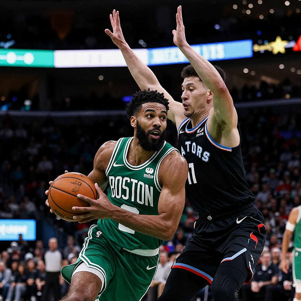 LeBron James, Jaylen Brown và bộ khung lạ của 76ers: Tín hiệu bị nhiễu từ bản tin preseason