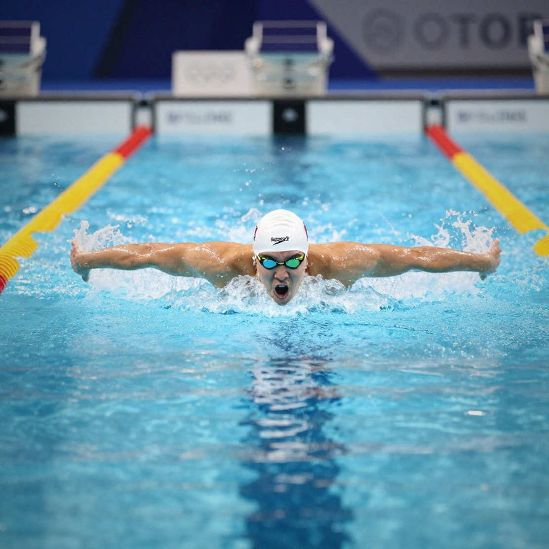 1:50.19 — Buổi tối Dallas và cú lật trang của Luke Barr