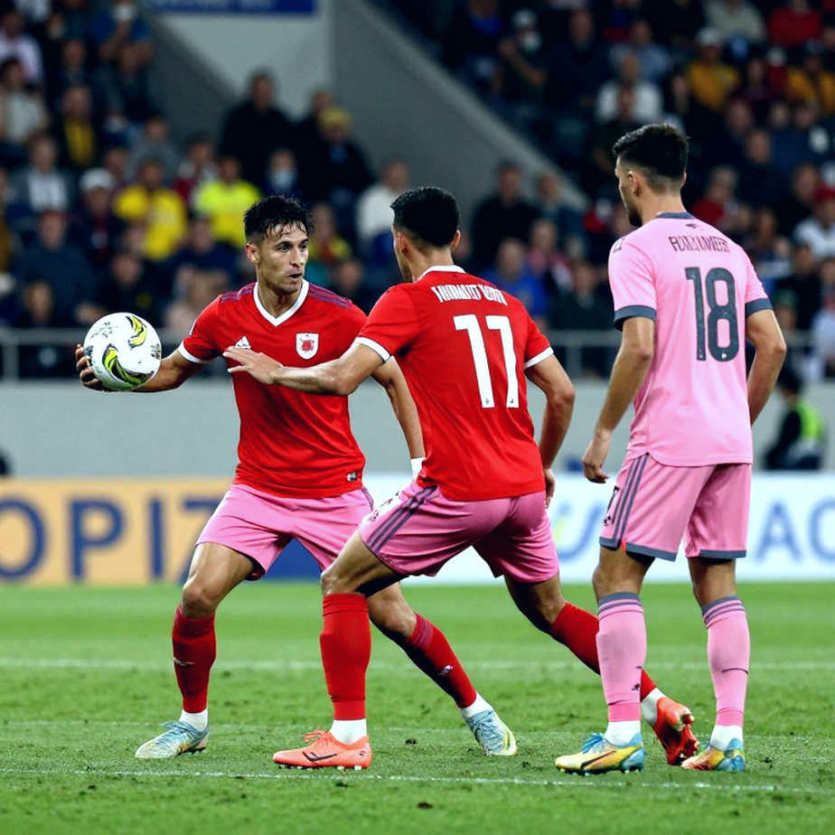 Pumas kiểm soát Tigres 75 phút rồi hết pin: chỗ Solari không dám gọi tên